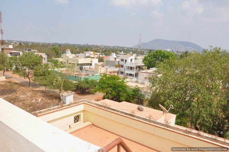 Neighbourhood, Balcony/Terrace, City view, Street view
