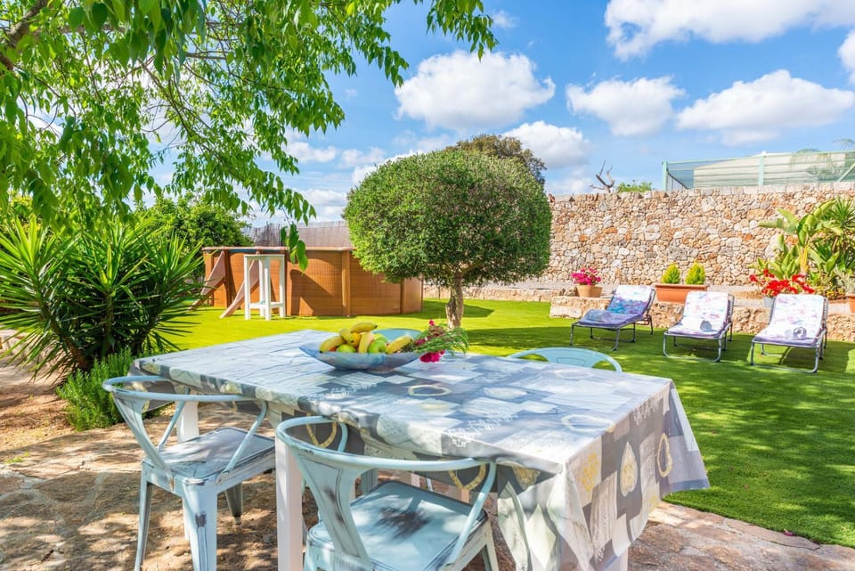 Garden, Seating area