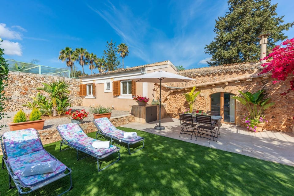 Garden, View (from property/room), sunbed
