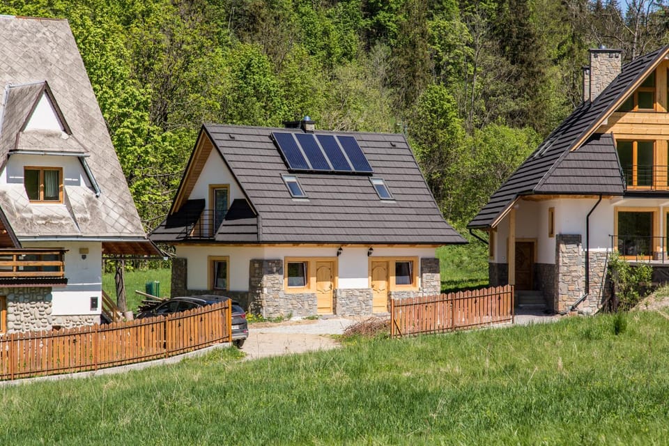 Off site, Neighbourhood, On site