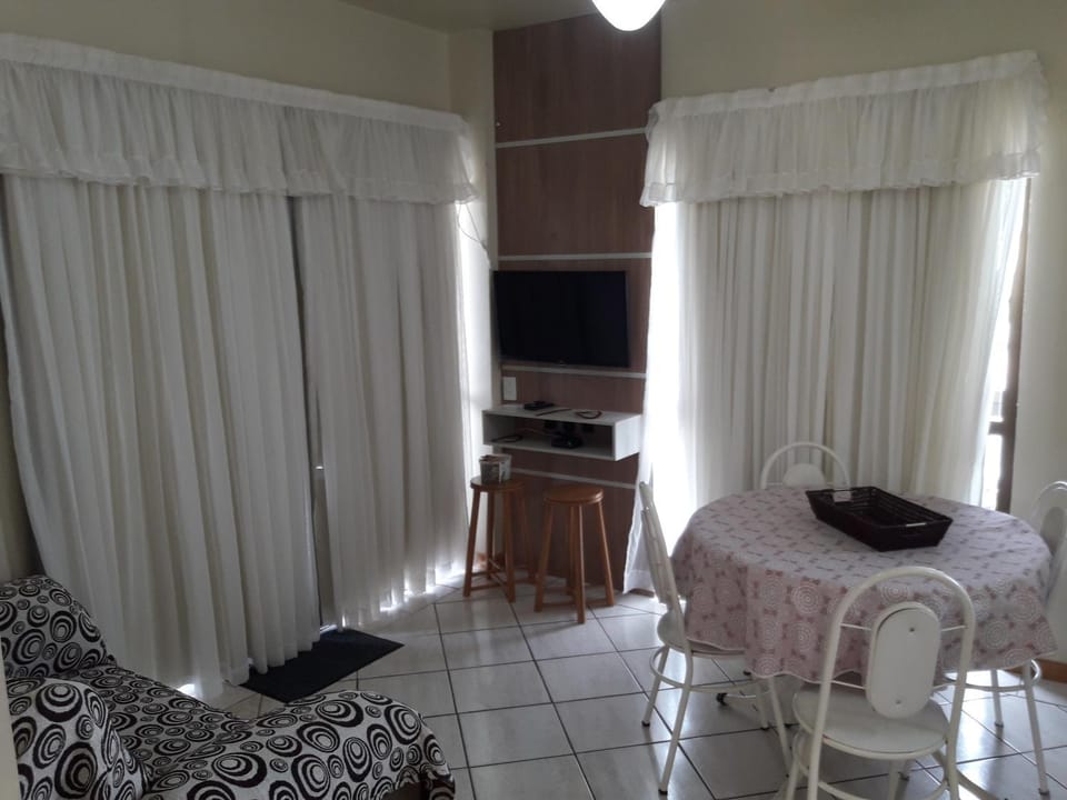 Communal lounge/ TV room, Living room, Seating area