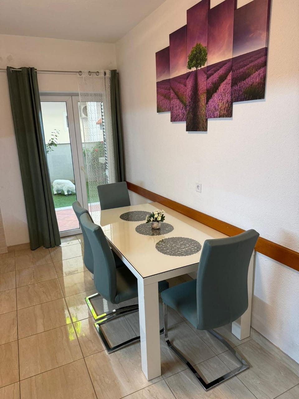 Apartment Sea Life with terrace and barbecue Apartment in Makarska