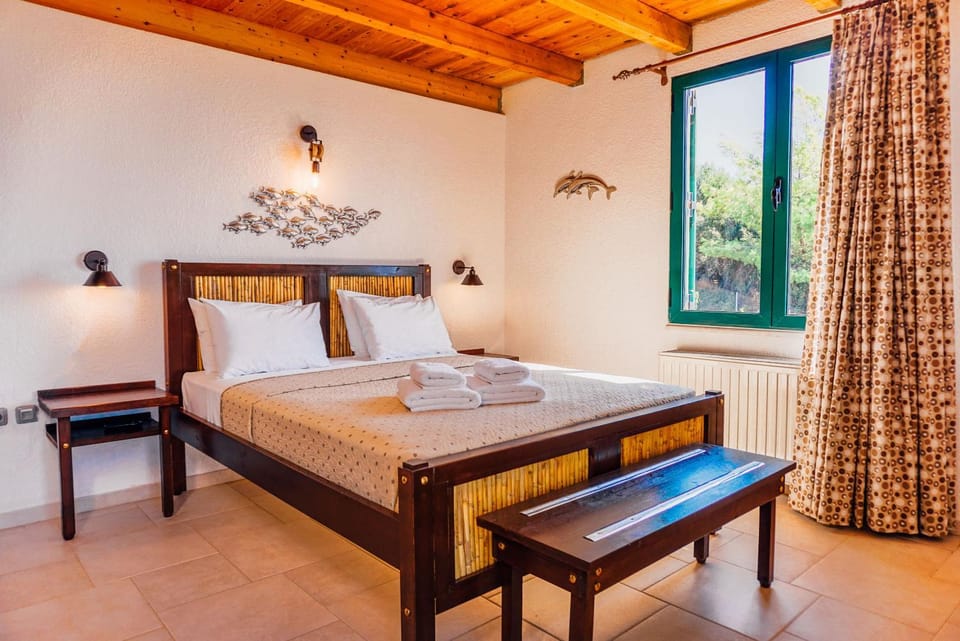 Bed, Photo of the whole room