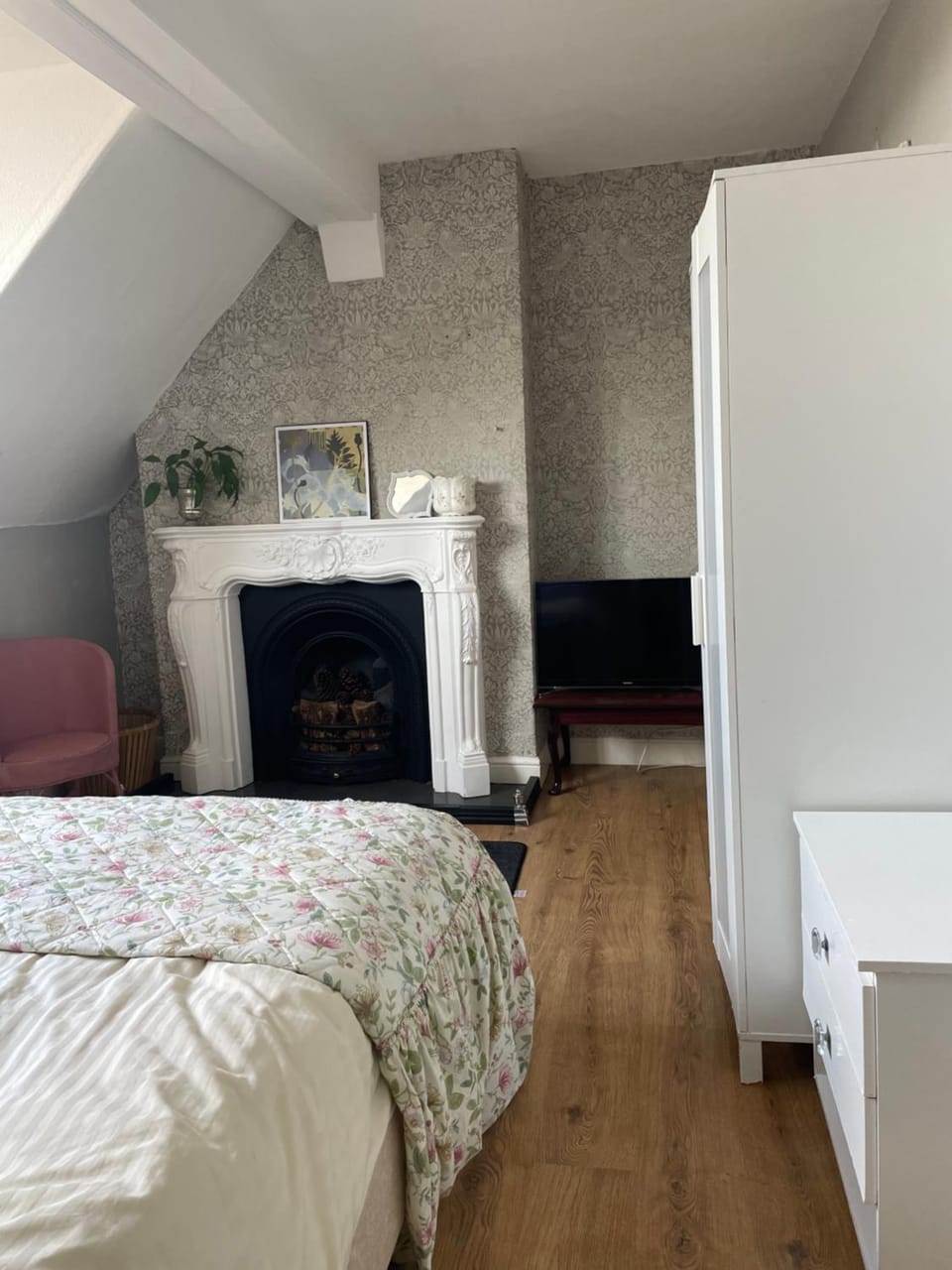 Bournville House & Cafe Bed and Breakfast in Birmingham