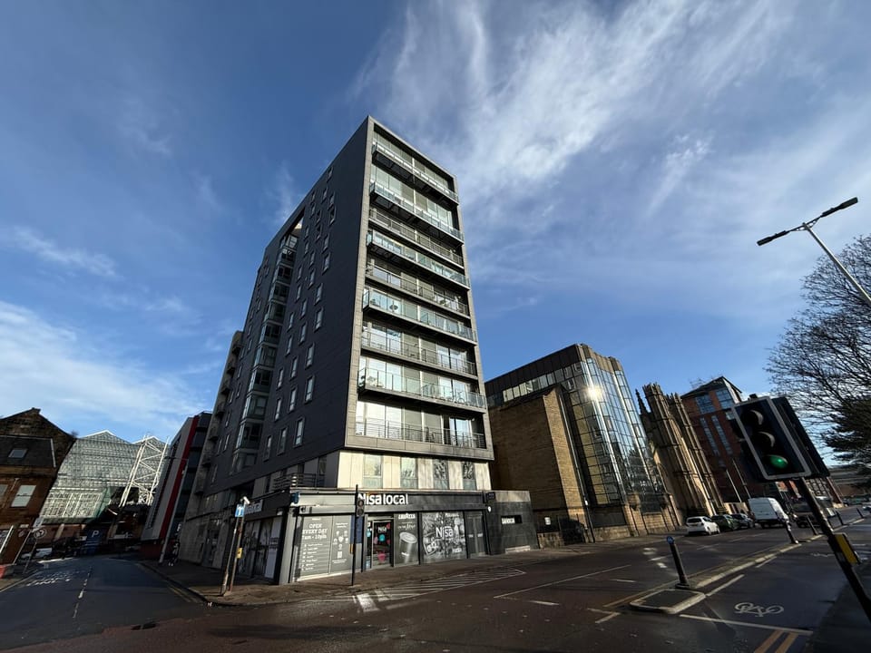 Property building, Location