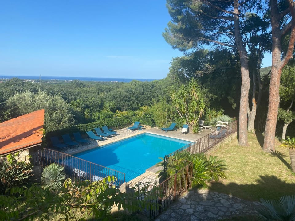 Solarium, Swimming pool
