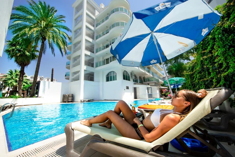 Pool view, Swimming pool