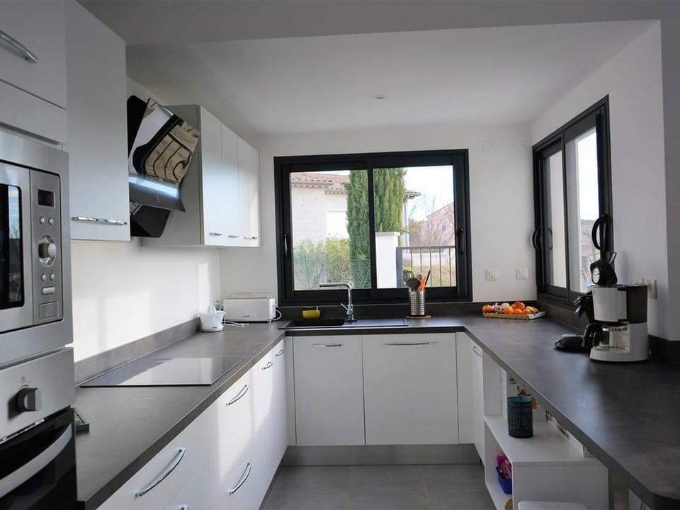 Villa climatisée 3 chambres avec piscine privée, proche centre-ville de Ruoms - FR-1-382-96 House in Provence-Alpes-Côte d'Azur