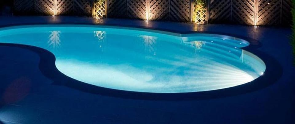 Swimming pool, Swimming pool