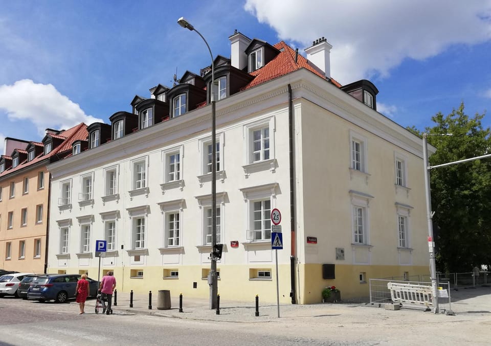 APARTAMENT na DLUGIEJ Apartment in Warsaw