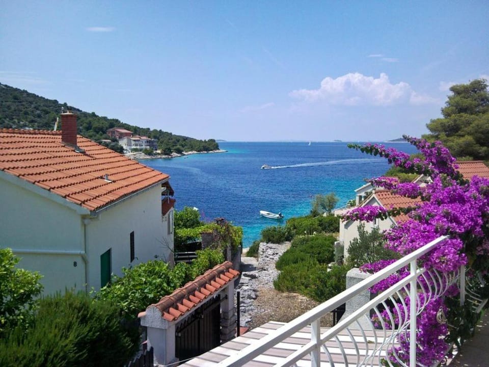 Natural landscape, Balcony/Terrace, Sea view