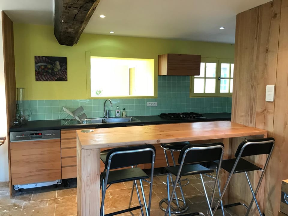 Kitchen or kitchenette, Lounge or bar, Dining area