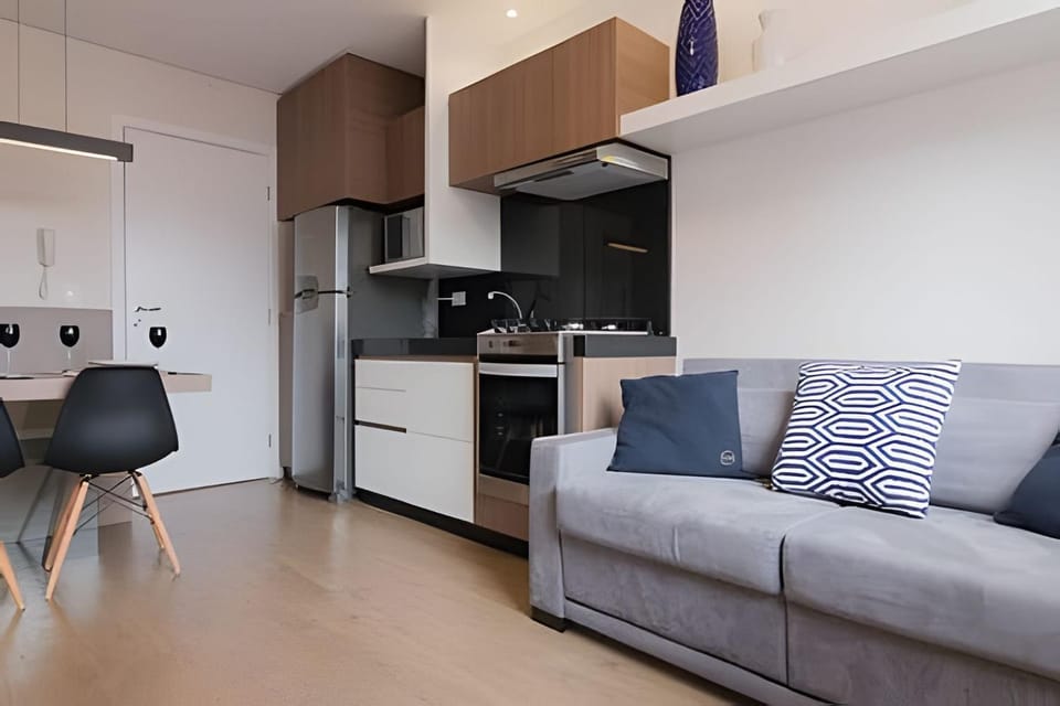 Studio prox shopping Curitiba Wifi, TV a Cabo e ar by UROOMS Apartment in Curitiba