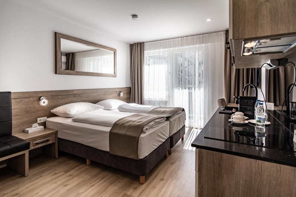 Bed, Kitchen or kitchenette, Photo of the whole room