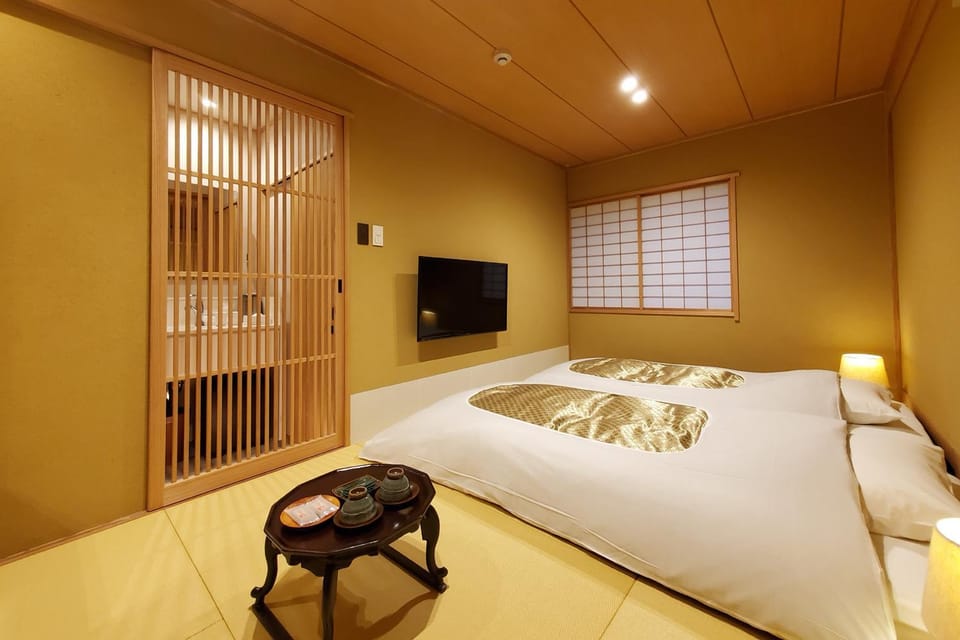Itsukushimahigashimonzen Kikugawa Ryokan in Hiroshima