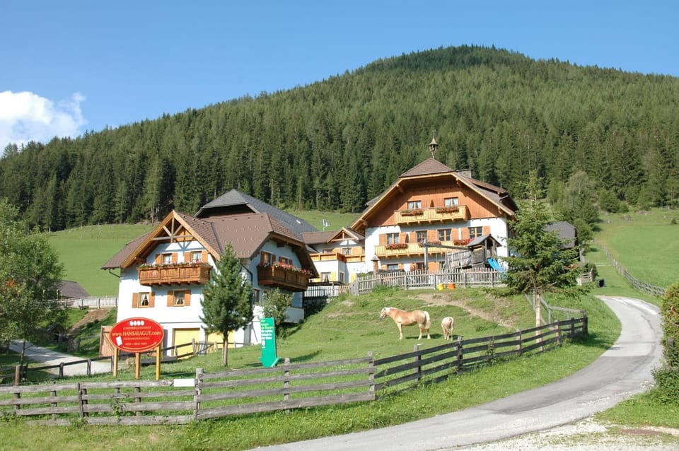 Facade/entrance, Logo/Certificate/Sign