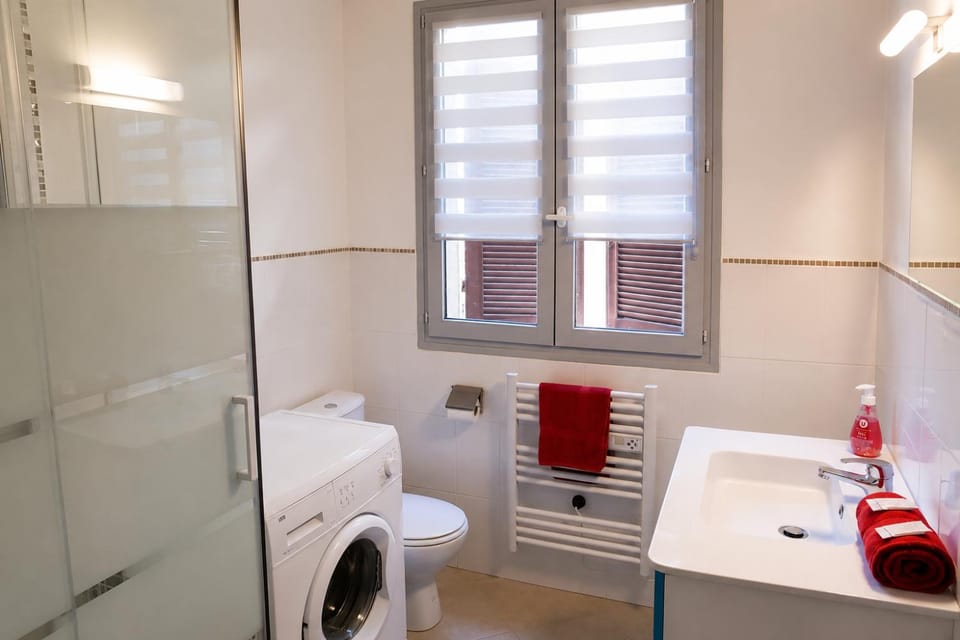 Casa Salon T2 Centre historique Wifi Climatisation Apartment in Provence-Alpes-Côte d'Azur