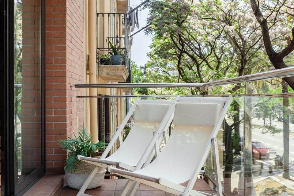 Balcony/Terrace, sunbed