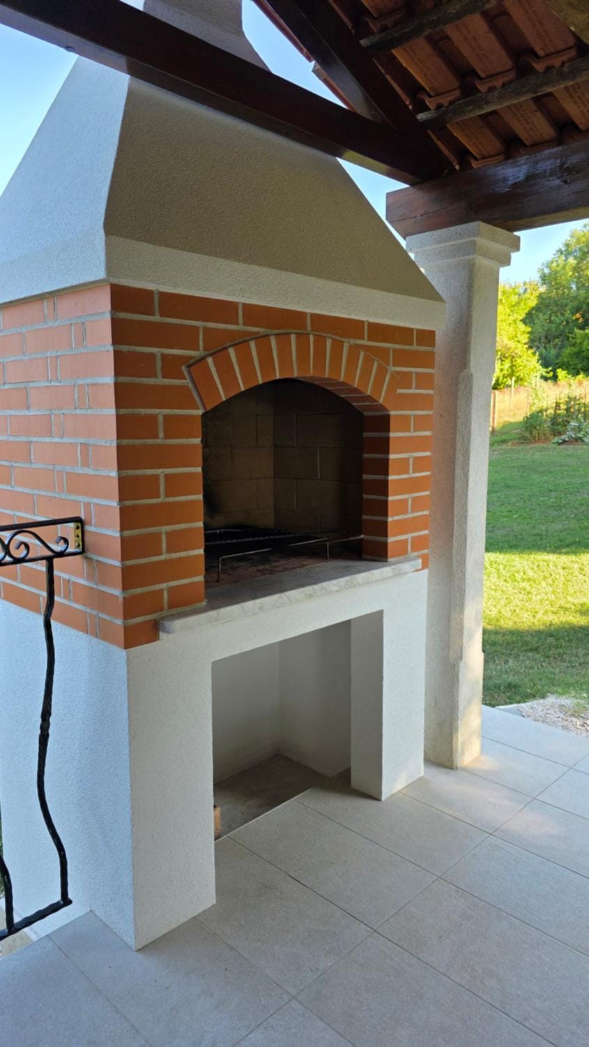 Day, BBQ facilities