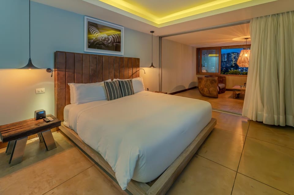 Property building, Bed, Photo of the whole room