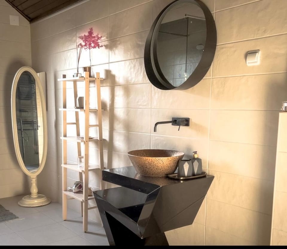 Villa Mina Kladovo, 5-Bedroom Villa with Pool for up to 12 People Villa in Serbia