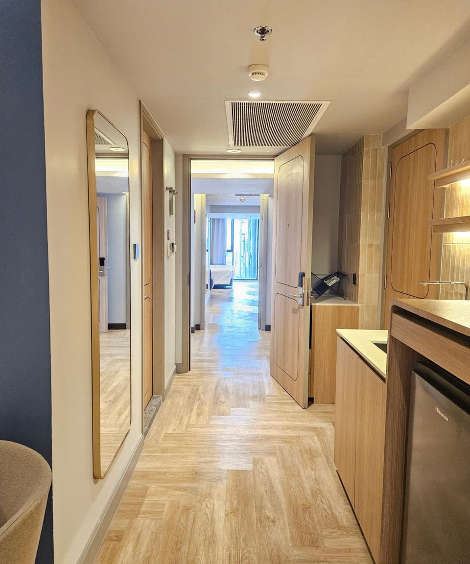 Kitchen or kitchenette, Bedroom