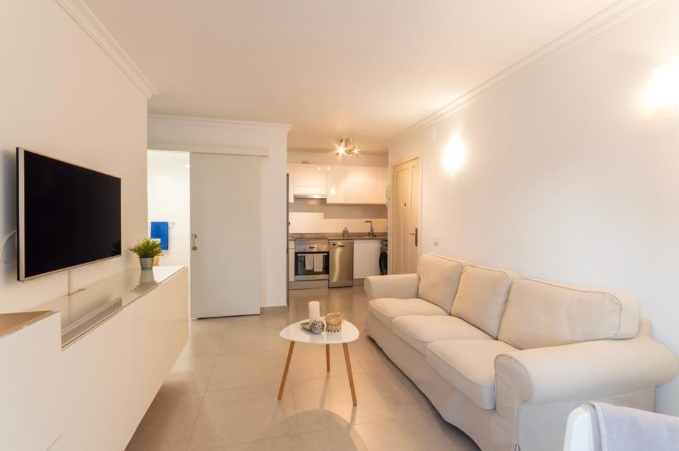 Living room, kitchen