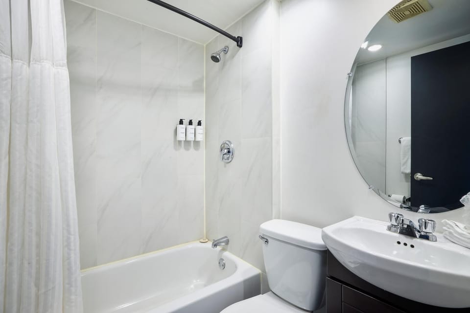 Toilet, Bathroom, Bath, towels