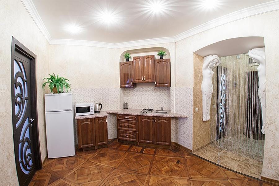 Kitchen or kitchenette