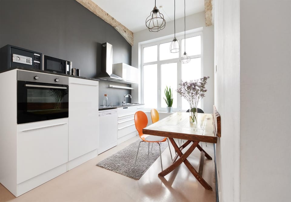 Coffee/tea facilities, Kitchen or kitchenette, Dining area