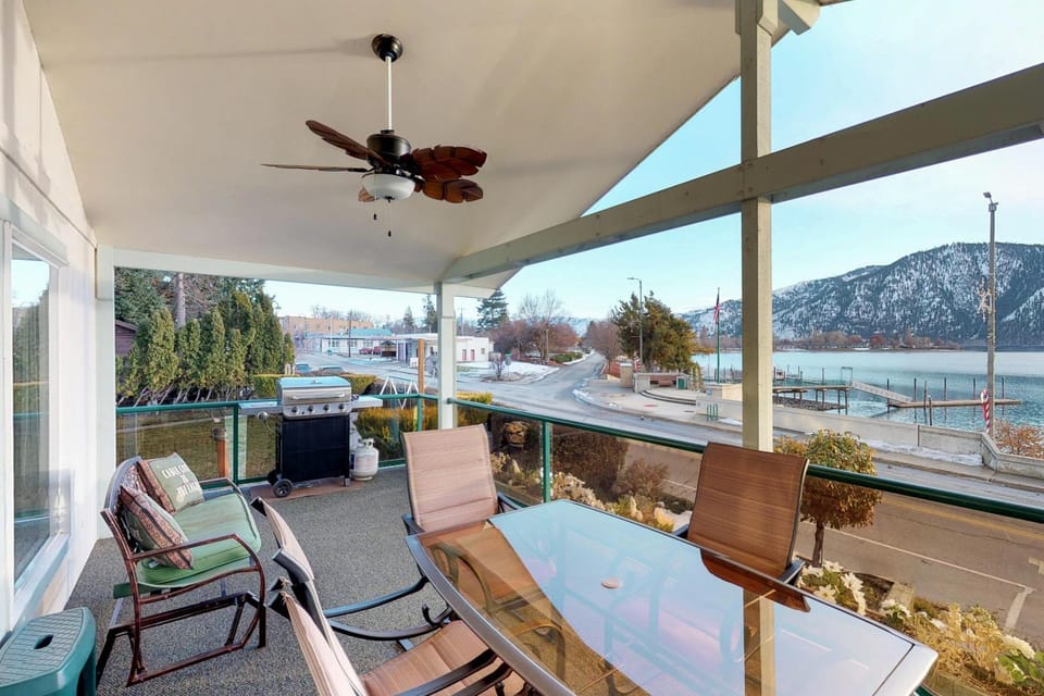 Manson Lake House House in Manson