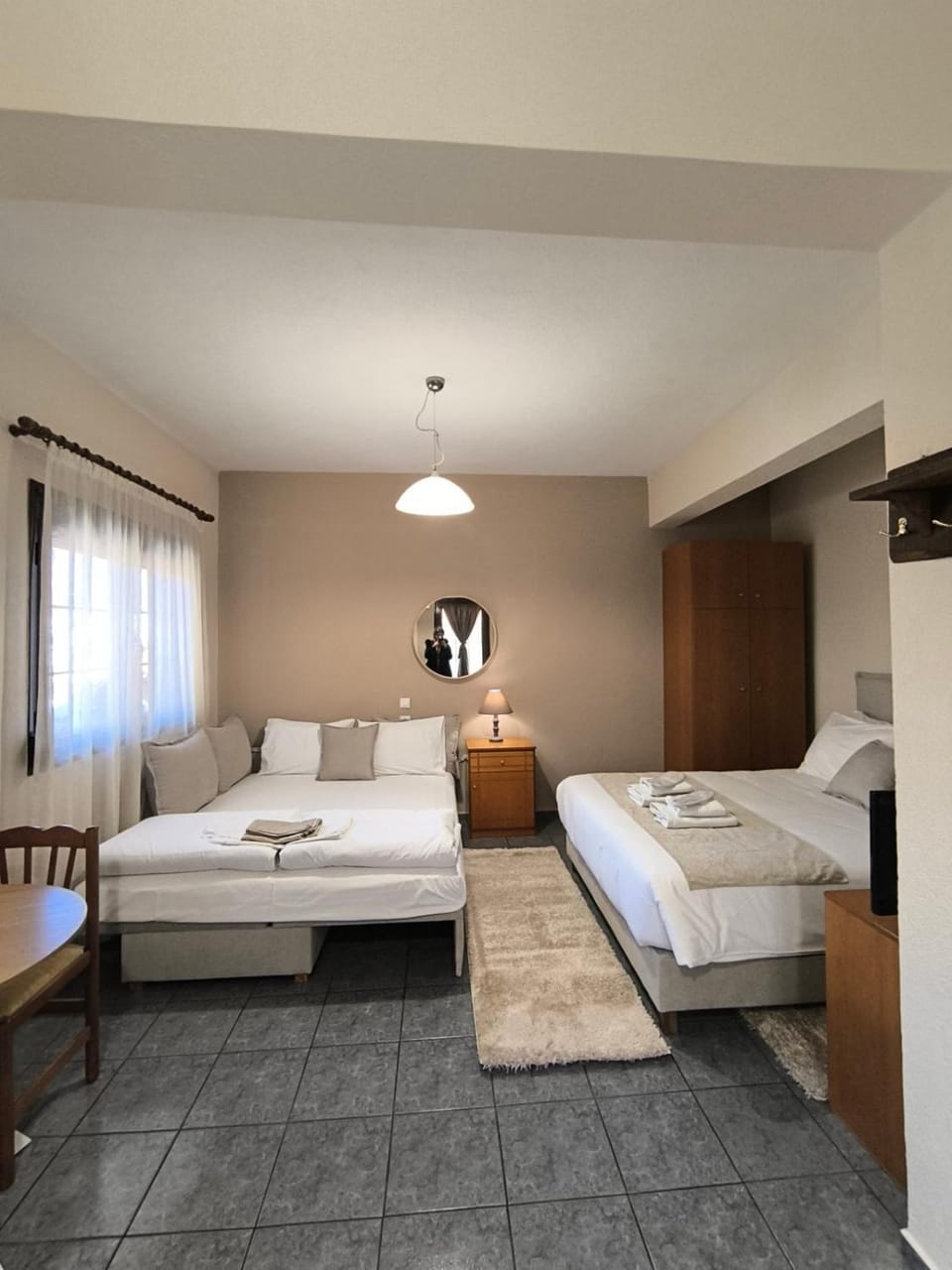 Photo of the whole room