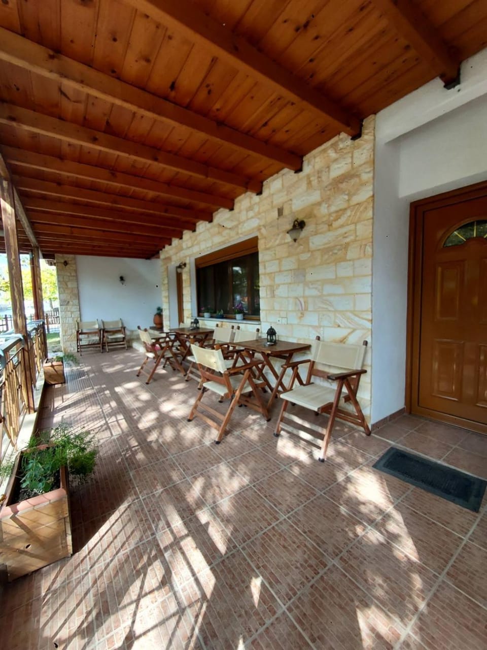 Patio, View (from property/room), Balcony/Terrace, River view