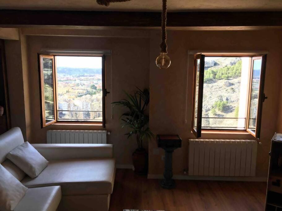 Luxury Danna Plaza Mayor Apartment in Cuenca