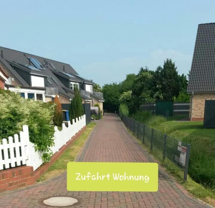 Property building, Text overlay