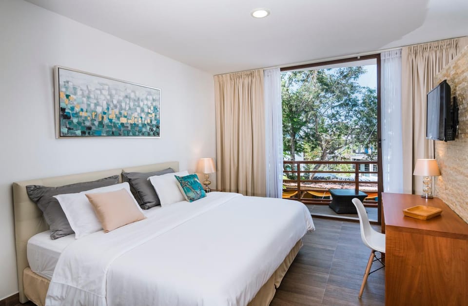 Bed, View (from property/room), Photo of the whole room, Bedroom