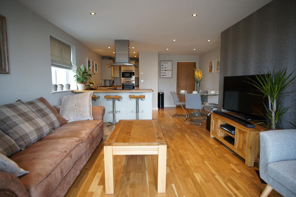 Kitchen or kitchenette, Living room, Dining area