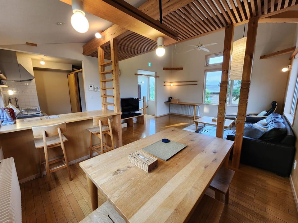 Kitchen or kitchenette, Living room, Dining area