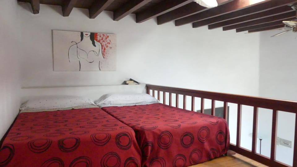 Bed, Decorative detail, Bedroom