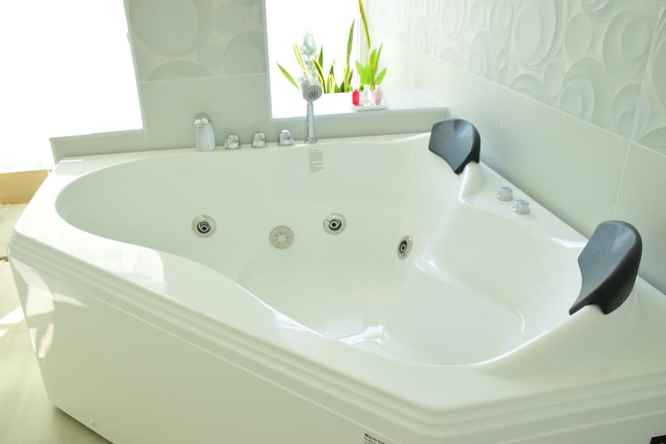 Hot Tub, Bathroom, Bath