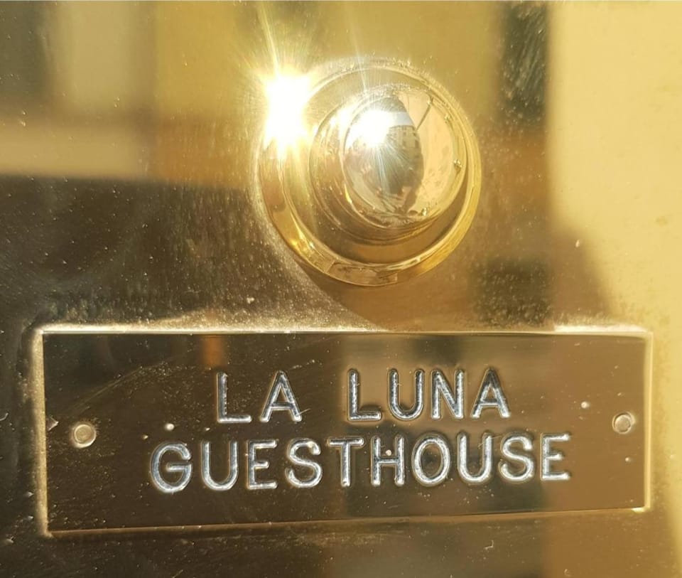 La Luna Guest House Bed and Breakfast in Florence