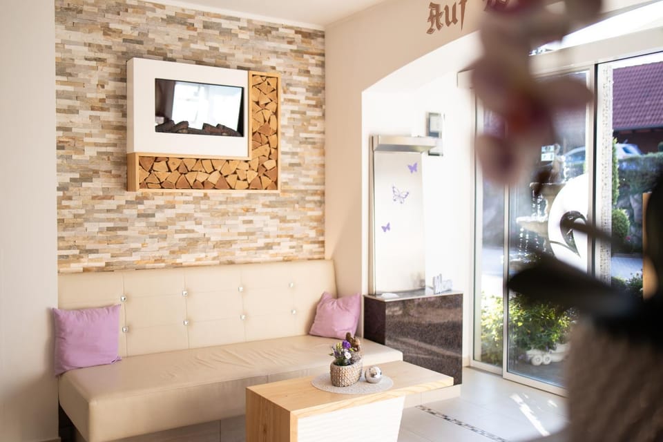 Facade/entrance, Lobby or reception, Seating area