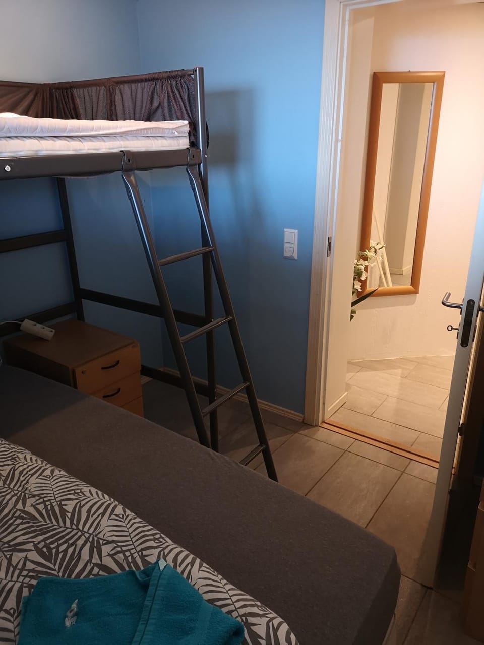 Bed, Bedroom, bunk bed