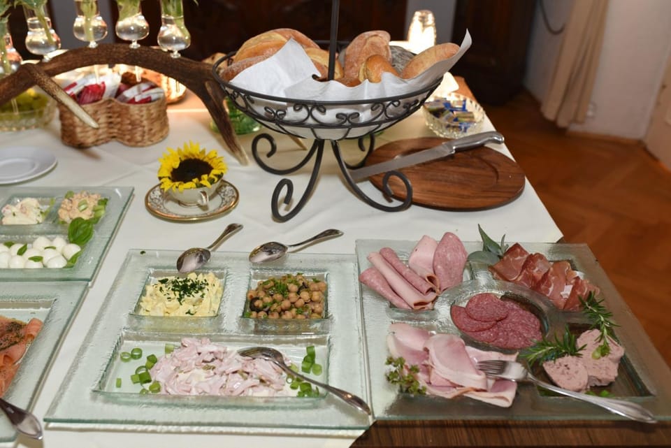 Buffet breakfast