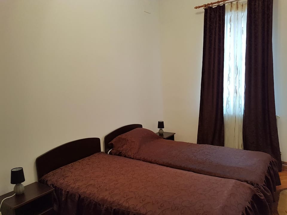 Pensiunea Mioritza Bed and Breakfast in Romania