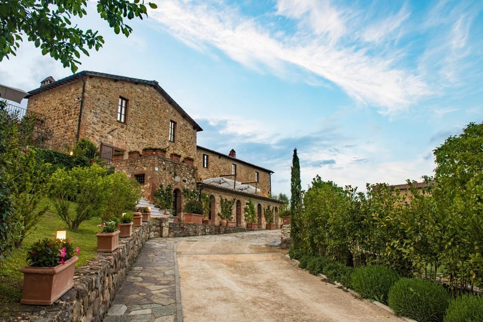 Property building, Patio, Garden, Balcony/Terrace