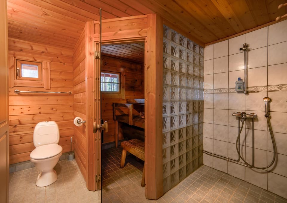 Sauna, Bathroom