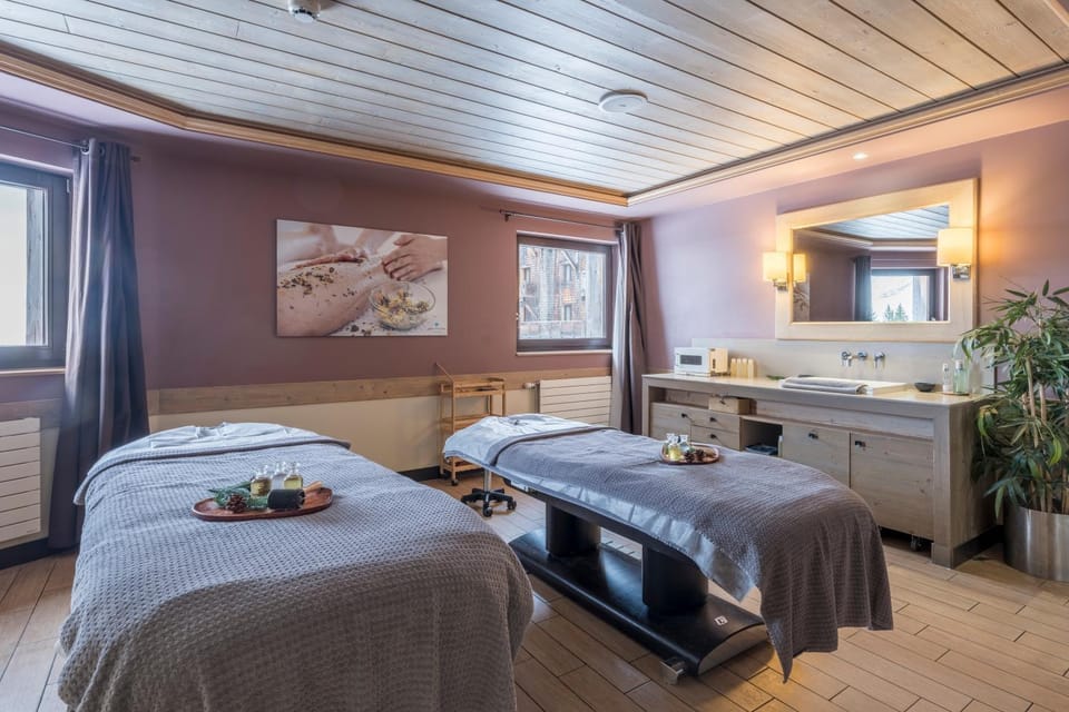 Massage, Spa and wellness centre/facilities