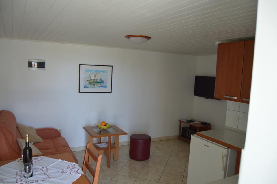 Apartman Latin 1 Apartment in Šibenik-Knin County, Croatia