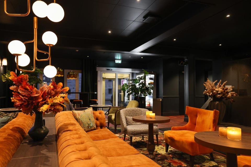 Lobby or reception, Lounge or bar